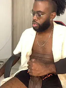 drinklinov – webcam model profile photo Image 19