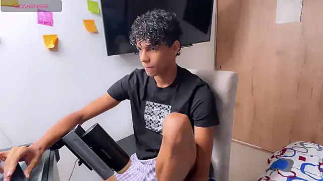 kitty_krush – webcam model profile photo Image 5