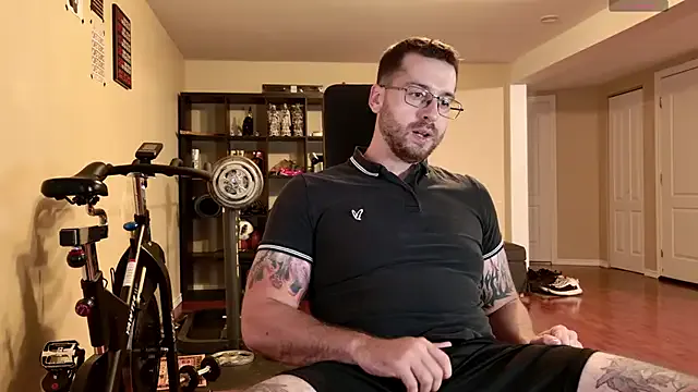 IORio2 – webcam model profile photo Image 12