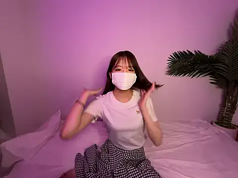 millemimi – webcam model profile photo Image 4