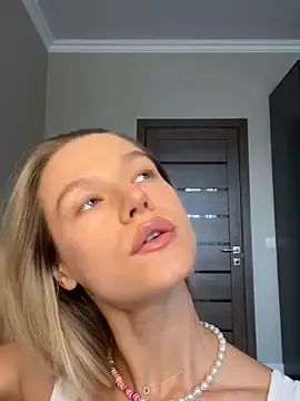 -Miray- – webcam model profile photo Image 7