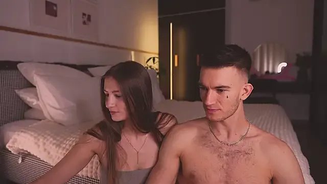 lucretiaburnaugh – webcam model profile photo Image 18