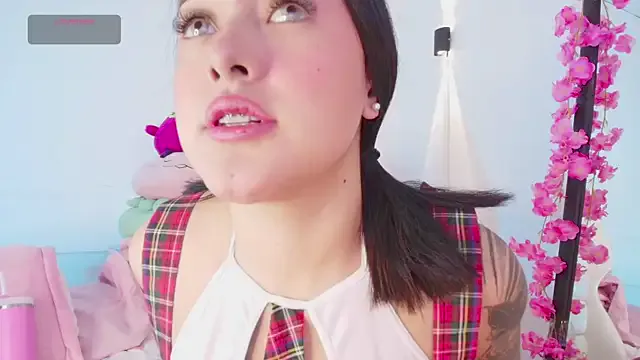 Rinamay_ – webcam model profile photo Image 13