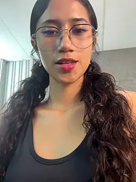 miyabe – webcam model profile photo Image 10