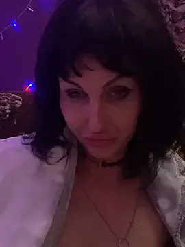 ashlynmay – webcam model profile photo Image 2