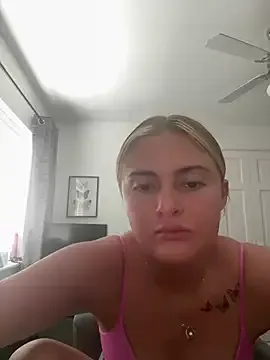 KatieGrace – webcam model profile photo