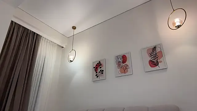 VIKITOMMY – webcam model profile photo Image 14