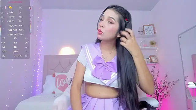 roouse – webcam model profile photo Image 9