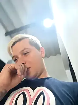 violetmist666 – webcam model profile photo Image 12