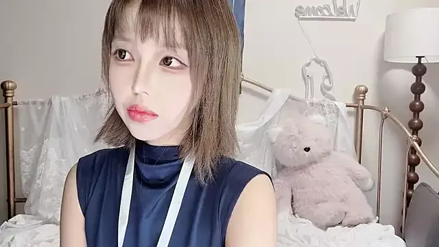 lucretiaburnaugh – webcam model profile photo Image 16