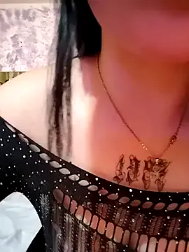 lucretiaburnaugh – webcam model profile photo Image 10