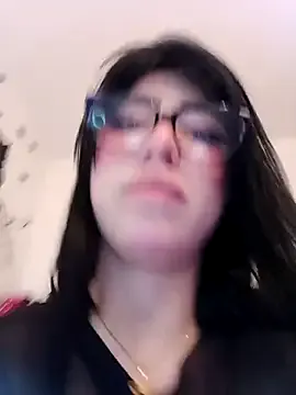 lucretiaburnaugh – webcam model profile photo Image 2