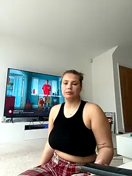 LinaTwins – webcam model profile photo Image 12