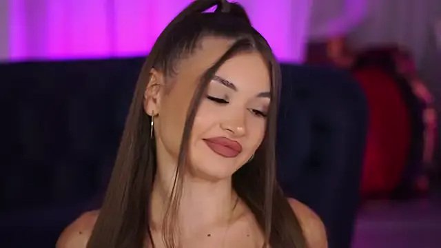 bozhenanude – webcam model profile photo Image 4