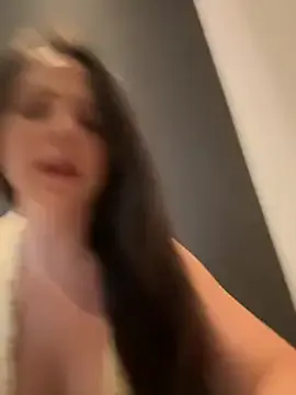 alana15 – webcam model profile photo Image 14