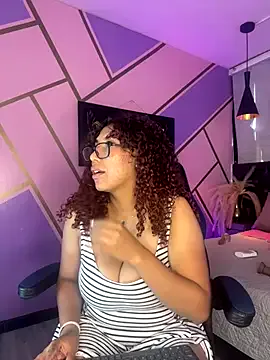 Hot-Haney77 – webcam model profile photo Image 6