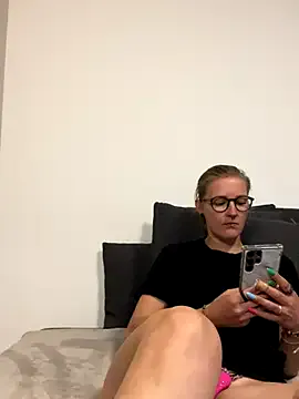 Evamendez02 – webcam model profile photo Image 4