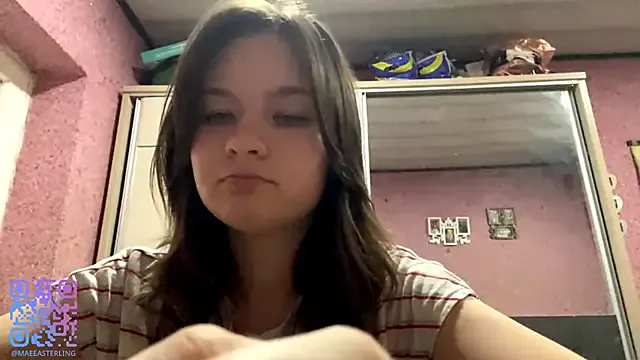 alina_sauvage – webcam model profile photo Image 2