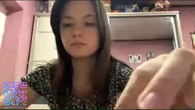 alina_sauvage – webcam model profile photo Image 4