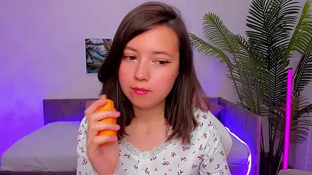 mariehw_r – webcam model profile photo Image 4