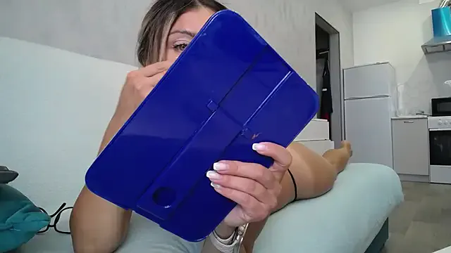 alana15 – webcam model profile photo Image 10