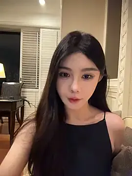 mayadashaaa – webcam model profile photo Image 2