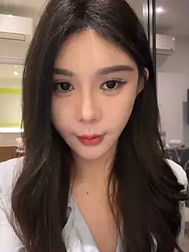 mayadashaaa – webcam model profile photo Image 3