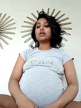 joannelson – webcam model profile photo Image 13