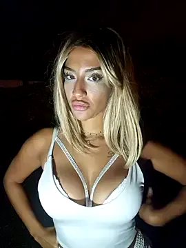 sary_hott – webcam model profile photo Image 5