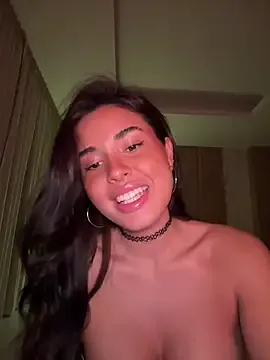 HoneyNSir – webcam model profile photo Image 11