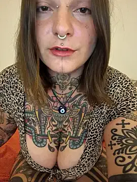 SweetBunnyGF – webcam model profile photo Image 17