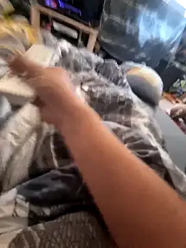 lucretiaburnaugh – webcam model profile photo Image 4