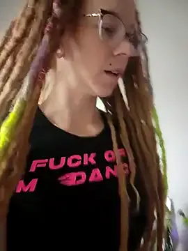 lucretiaburnaugh – webcam model profile photo Image 13