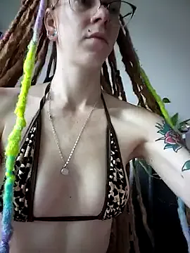 lucretiaburnaugh – webcam model profile photo Image 7