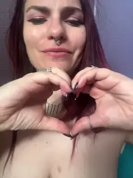 PinkyPai – webcam model profile photo Image 10