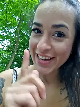 mila_glow – webcam model profile photo Image 7
