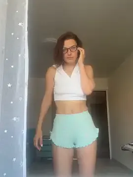 sareandrob – webcam model profile photo Image 10