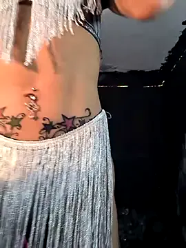 vivianmiller_ – webcam model profile photo Image 4