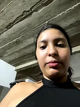 miaandmolly_ – webcam model profile photo Image 11