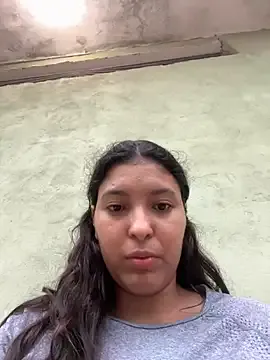 miaandmolly_ – webcam model profile photo Image 5