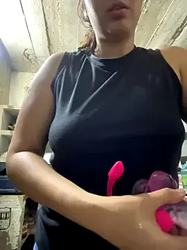 miaandmolly_ – webcam model profile photo Image 7