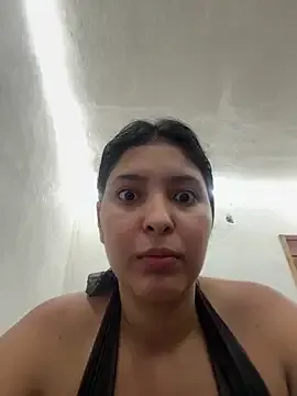 miaandmolly_ – webcam model profile photo Image 8