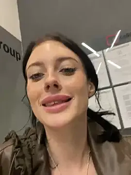 _favorite_ – webcam model profile photo Image 5