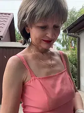 bambi_lu – webcam model profile photo Image 12