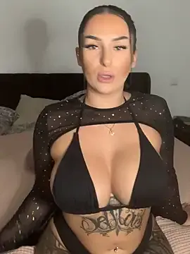 _MiaQueen_ – webcam model profile photo Image 13
