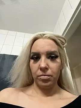 cumband – webcam model profile photo Image 19