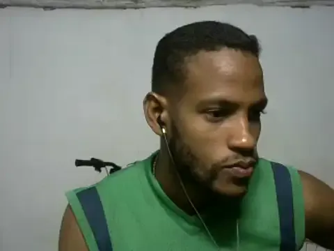 LolaFox – webcam model profile photo Image 13