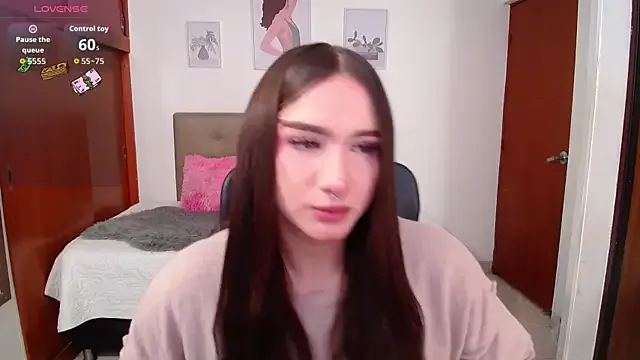 GraypacLive – webcam model profile photo Image 13