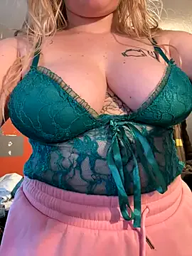 mayadashaaa – webcam model profile photo Image 2