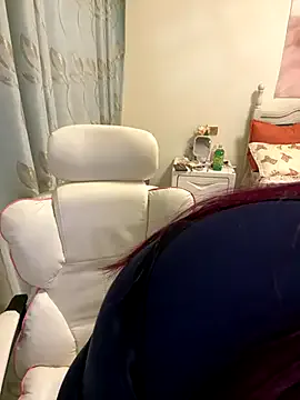 lucretiaburnaugh – webcam model profile photo Image 19